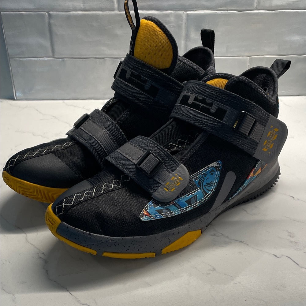 Nike LeBron Soldier 13